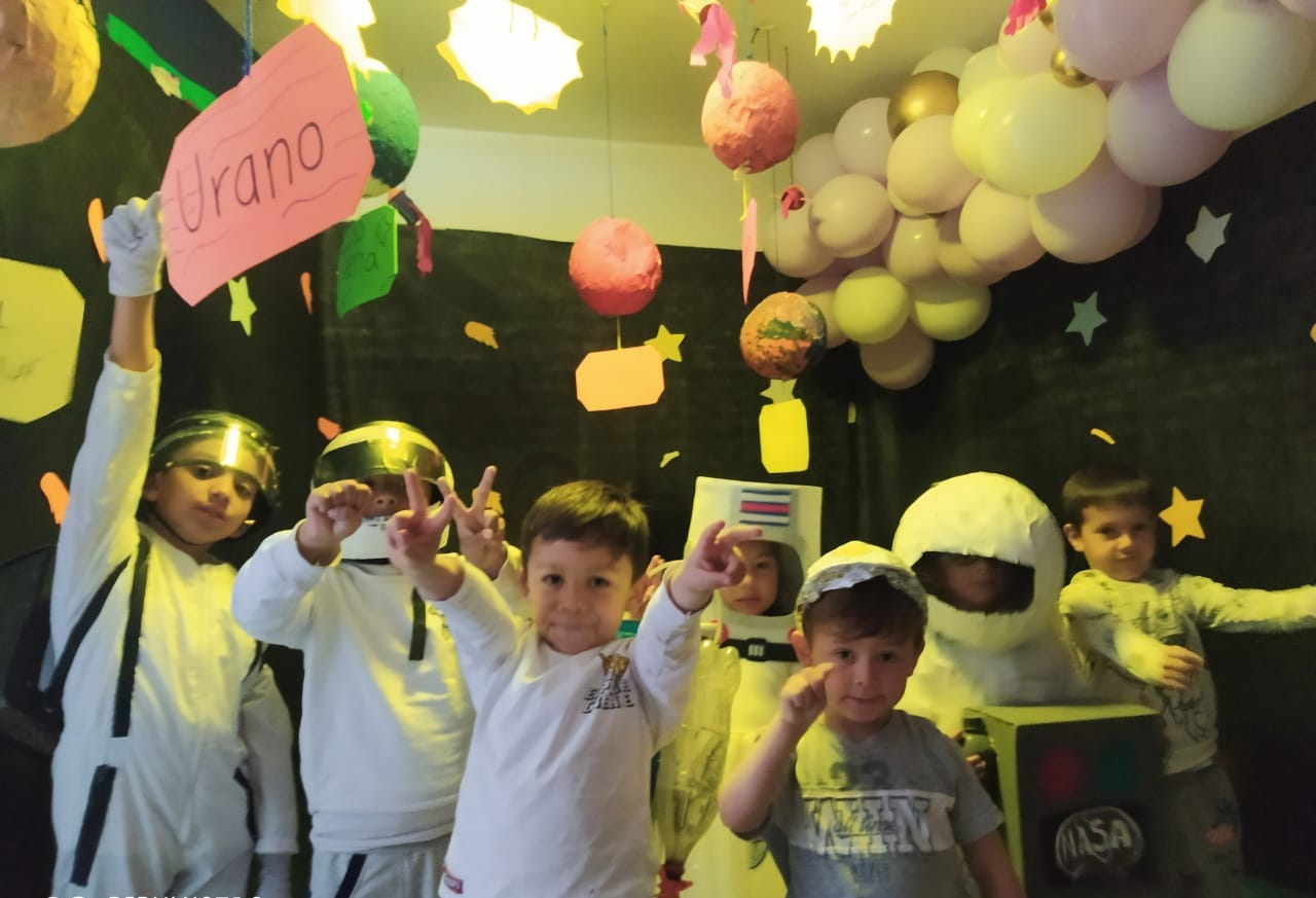estudiantes semillas del mañana proyecto espacial